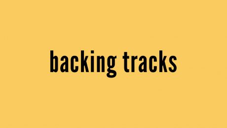 fundo amarelo escrito "backing tracks"